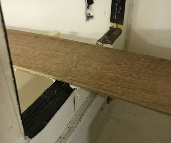 The plywood is cut on the junction