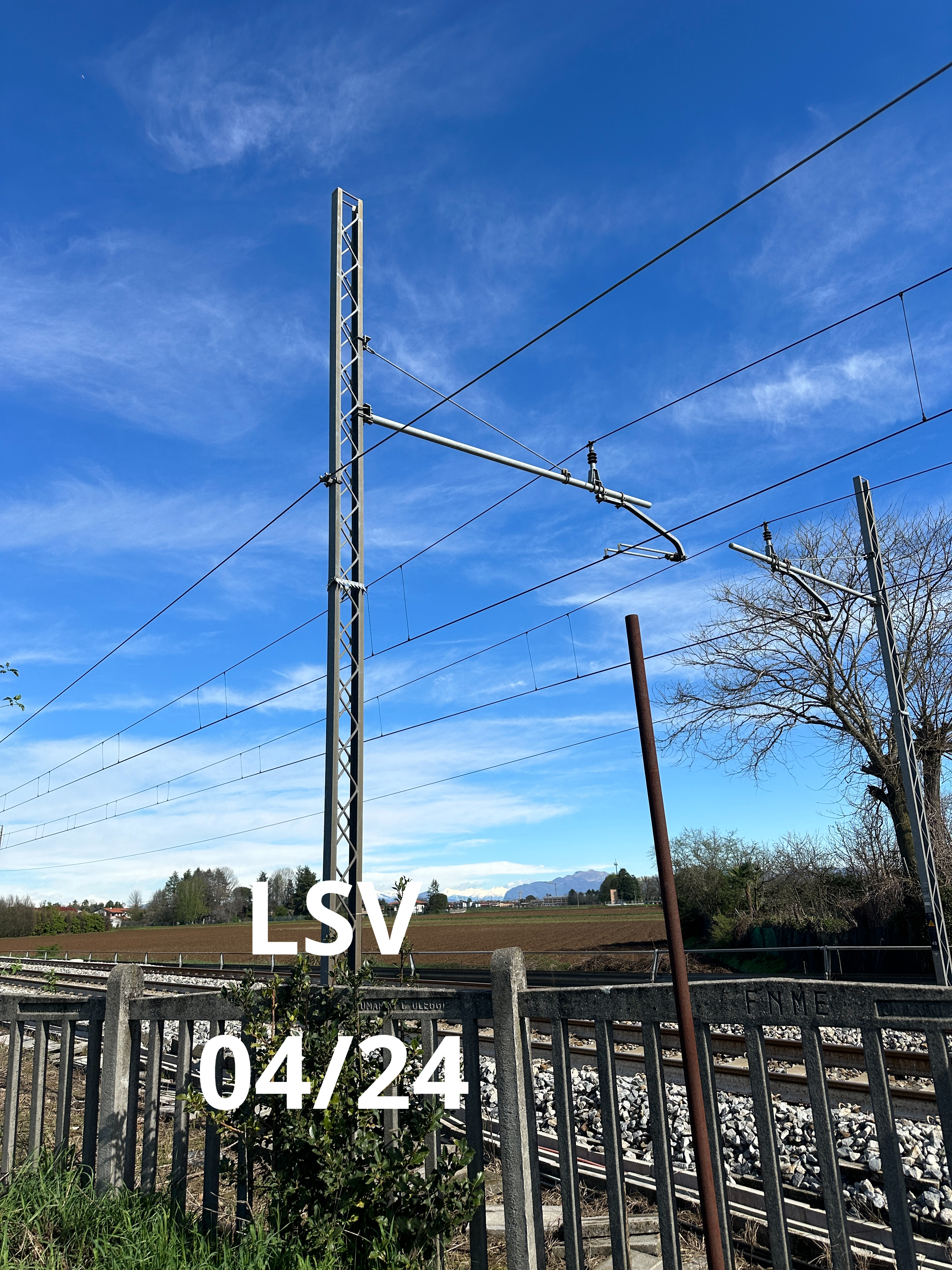 FS catenary mast near Sorrento